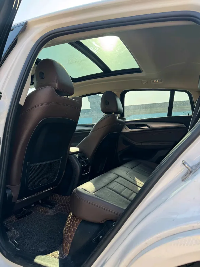 2021 BMW X4 2.0T 184HP L4 8AT,autocango,china used car exporter,china ev exporter,chinese used car exporter,chinese used ev exporter