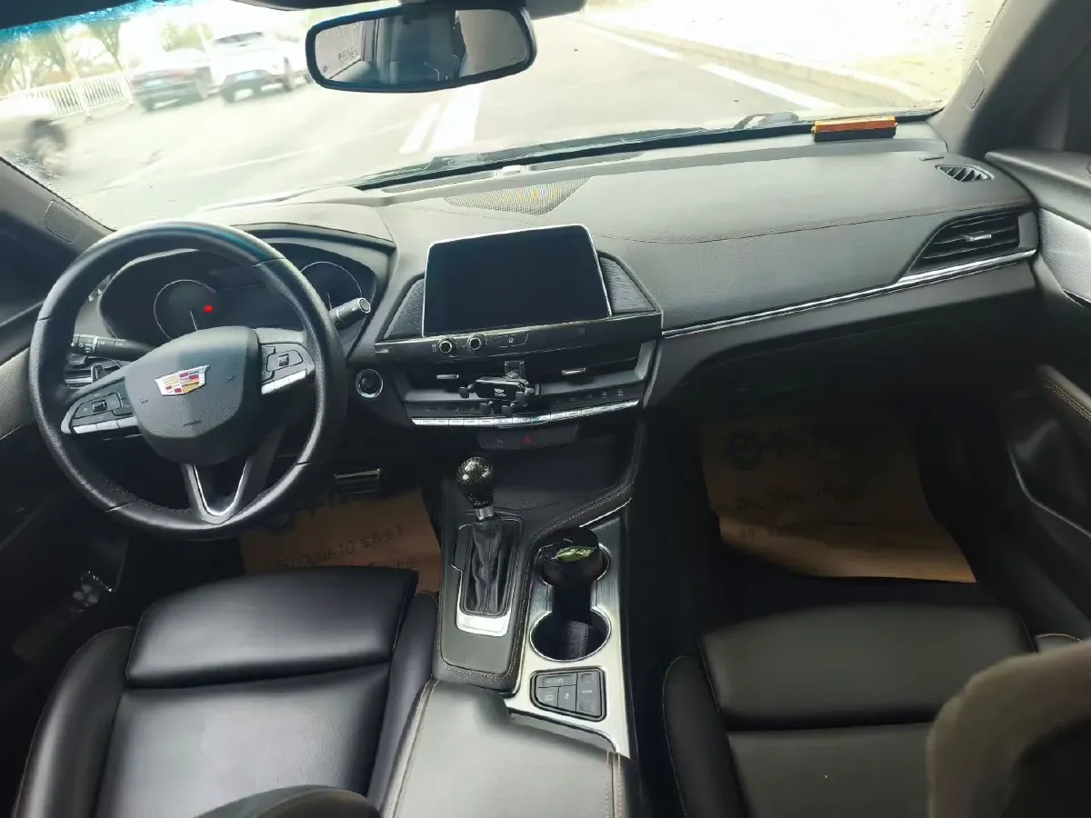 2021 Cadillac CT4 2.0T 237HP L4 8AT,autocango,china used car exporter,china ev exporter,chinese used car exporter,chinese used ev exporter