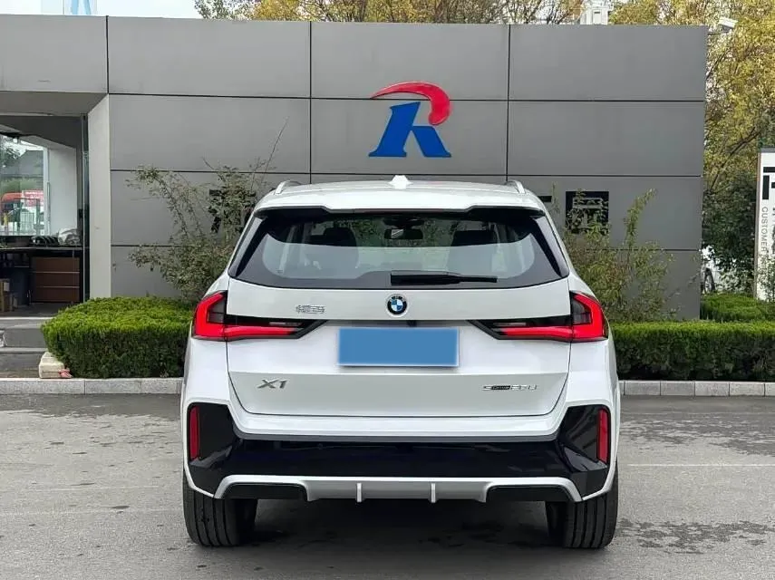 2024 BMW X1 2.0T 204HP L4 7DCT,autocango,china used car exporter,china ev exporter,chinese used car exporter,chinese used ev exporter