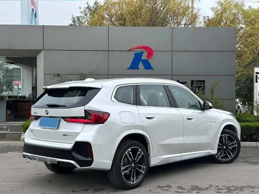 2024 BMW X1 2.0T 204HP L4 7DCT,autocango,china used car exporter,china ev exporter,chinese used car exporter,chinese used ev exporter
