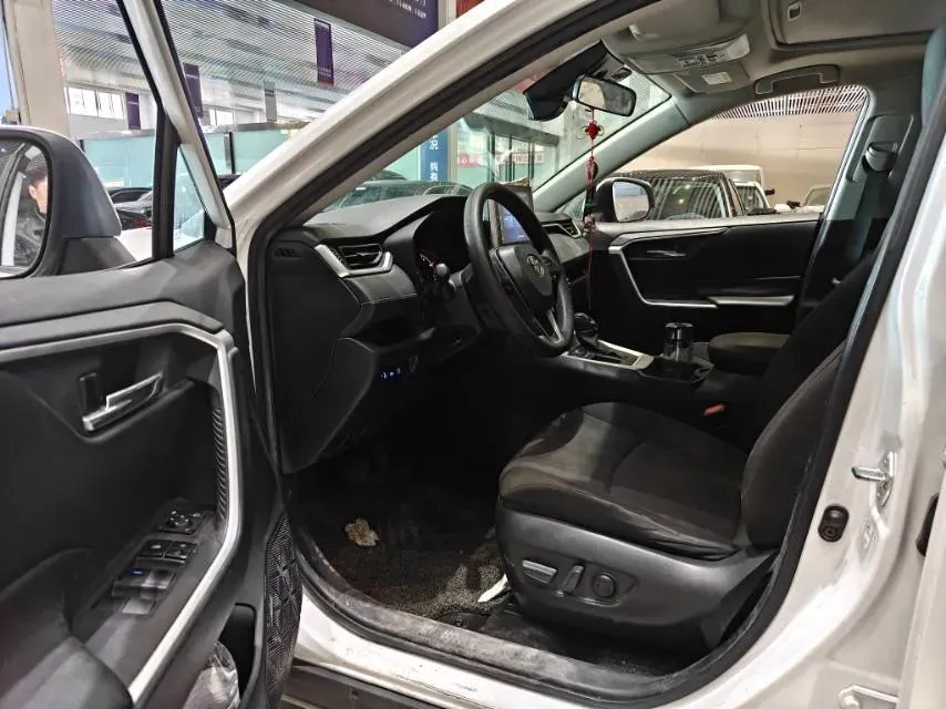 2021 Toyota RAV4 2.0L 171HP L4 CVT,autocango,china used car exporter,china ev exporter,chinese used car exporter,chinese used ev exporter