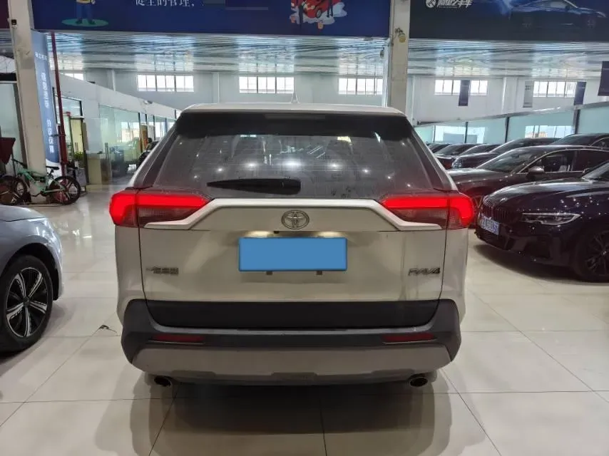 2021 Toyota RAV4 2.0L 171HP L4 CVT,autocango,china used car exporter,china ev exporter,chinese used car exporter,chinese used ev exporter
