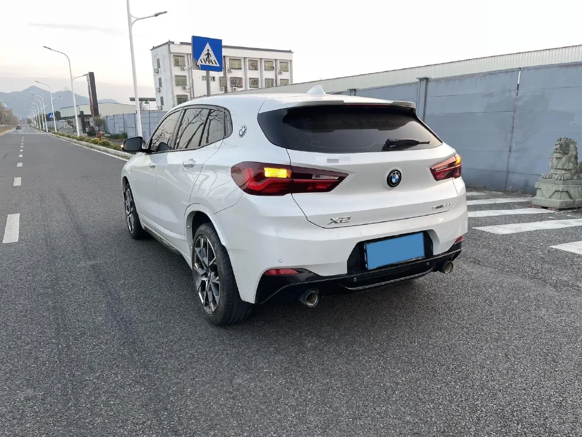 2022 BMW X2 2.0T 192HP L4 7DCT,autocango,china used car exporter,china ev exporter,chinese used car exporter,chinese used ev exporter
