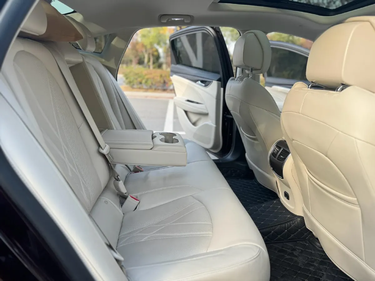 2021 Buick Larcosse 2.0T 237HP L4 9AT,autocango,china used car exporter,china ev exporter,chinese used car exporter,chinese used ev exporter