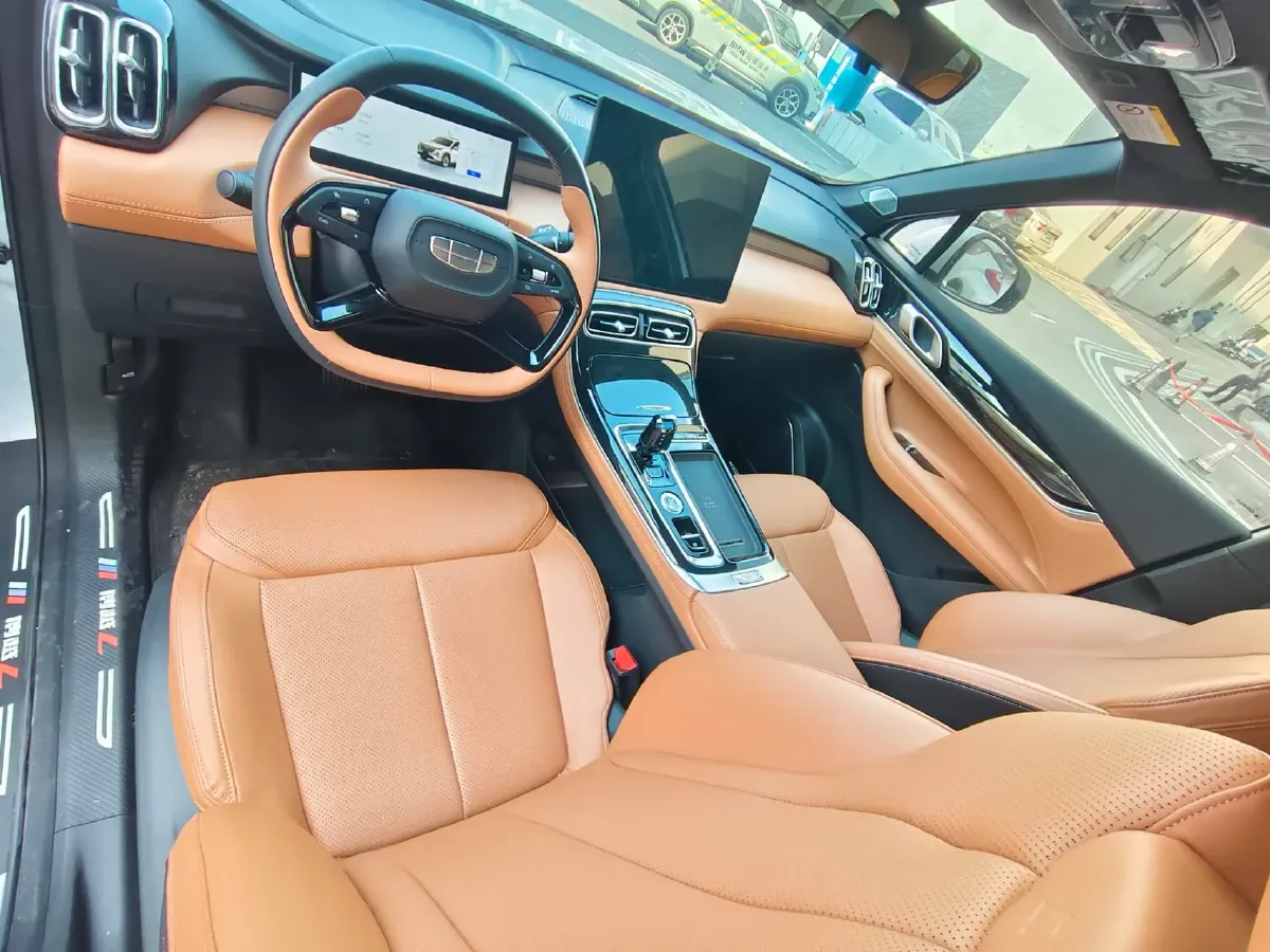 2025 Geely StarRay 1.5T 181HP L4 7DCT,autocango,china used car exporter,china ev exporter,chinese used car exporter,chinese used ev exporter