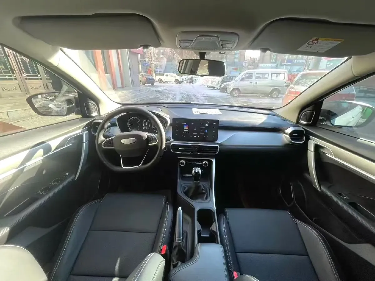 2025 Geely Coolray 1.5L 126HP L4 5MT,autocango,china used car exporter,china ev exporter,chinese used car exporter,chinese used ev exporter