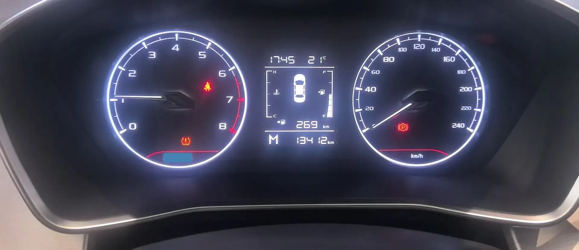 2025 Geely Coolray 1.5L 126HP L4 5MT,autocango,china used car exporter,china ev exporter,chinese used car exporter,chinese used ev exporter