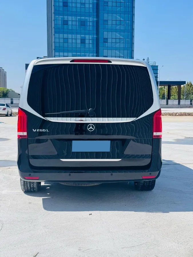 2018 Mercedes-Benz V Class 2.0T 211HP L4 7AT,autocango,china used car exporter,china ev exporter,chinese used car exporter,chinese used ev exporter