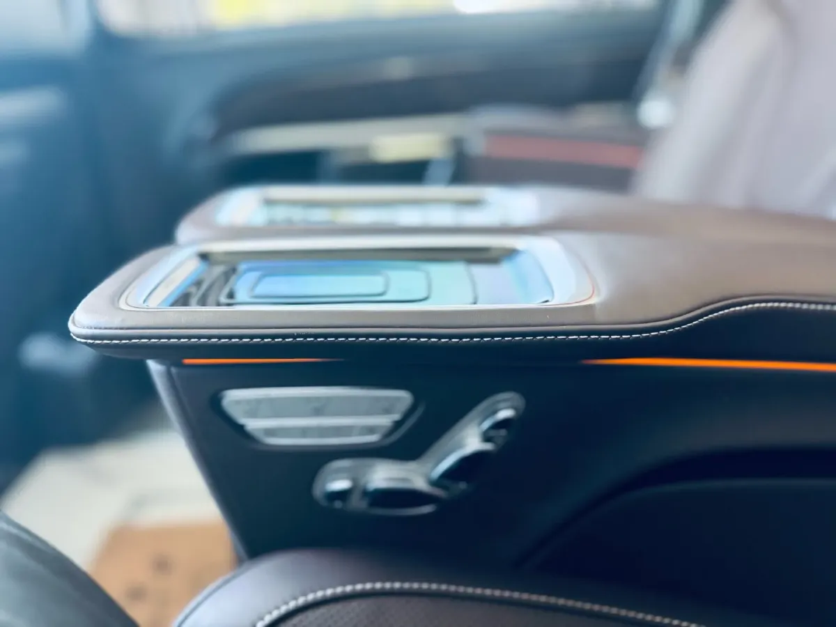 2018 Mercedes-Benz V Class 2.0T 211HP L4 7AT,autocango,china used car exporter,china ev exporter,chinese used car exporter,chinese used ev exporter