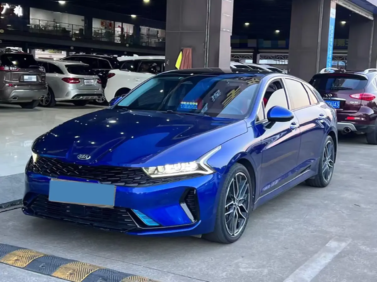 2021 Toyota Camry 2.0L 178HP L4 CVT