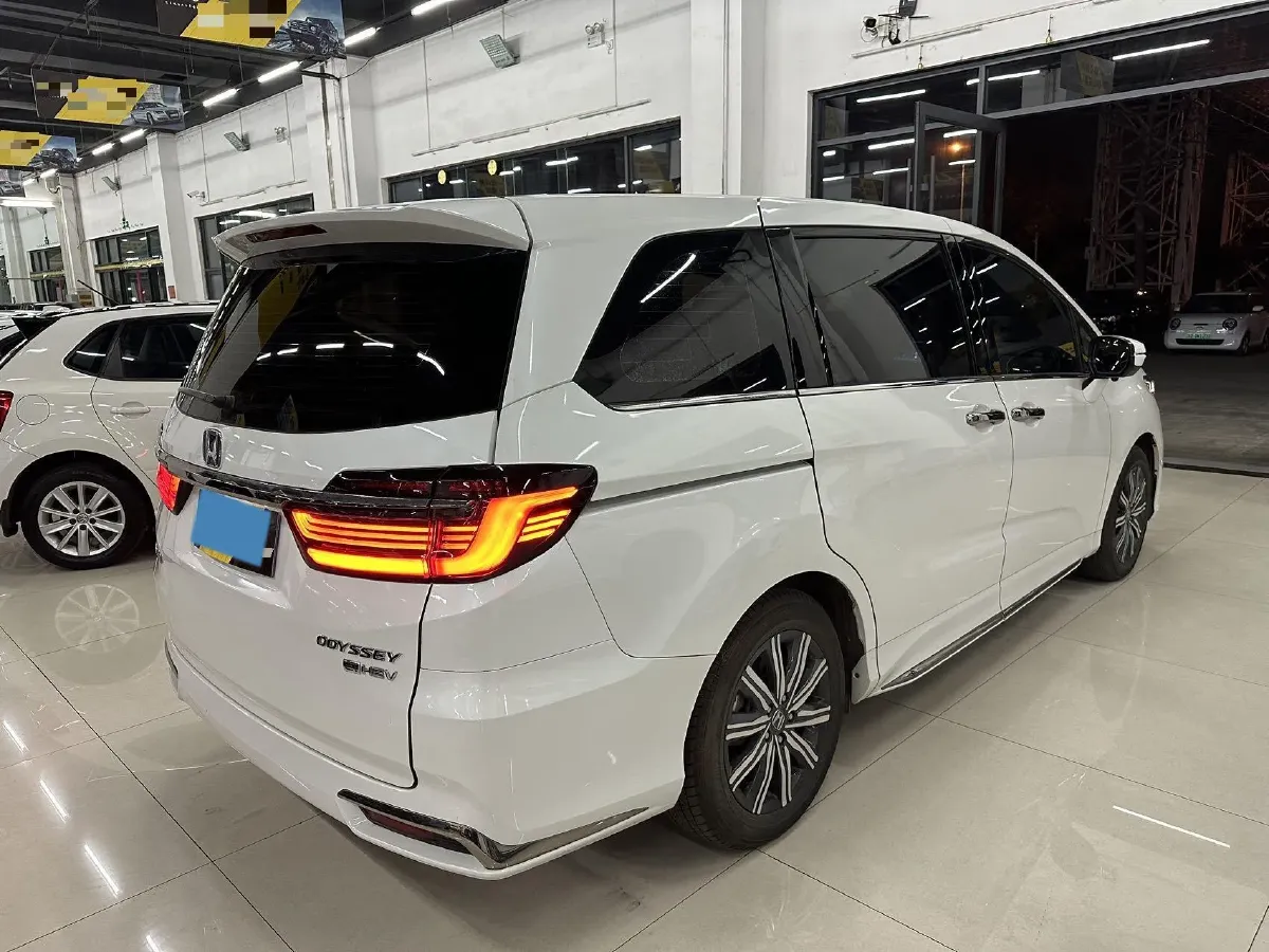2022 Honda Odyssey 2.0L 146HP L4 E-CVT Hybrid,autocango,china used car exporter,china ev exporter,chinese used car exporter,chinese used ev exporter