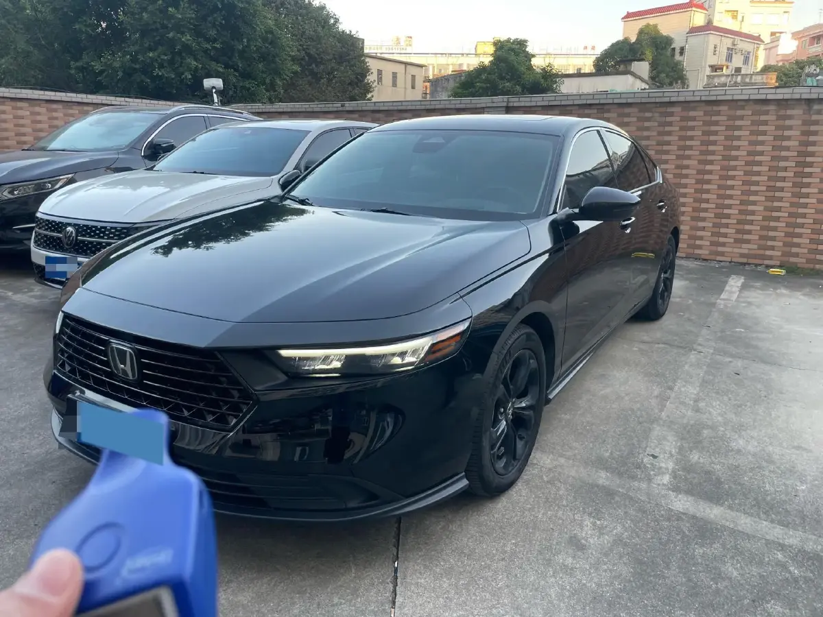 2025 Honda Accord 1.5T 192HP L4 CVT 2025 Honda Accord 1.5T 192HP L4 CVT