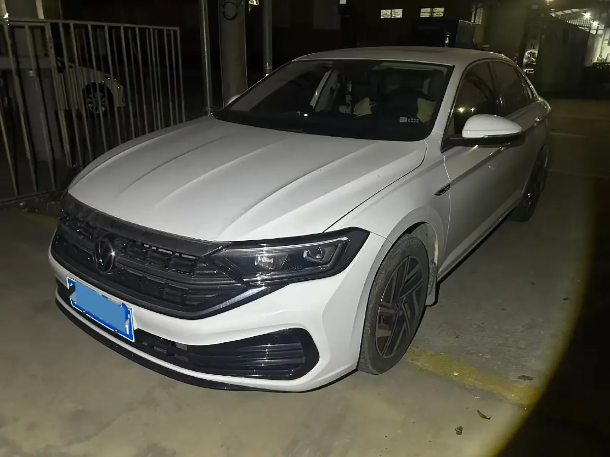 2023 Volkswagen Sagitar 1.4T 150HP L4 7DCT,autocango,china used car exporter,china ev exporter,chinese used car exporter,chinese used ev exporter