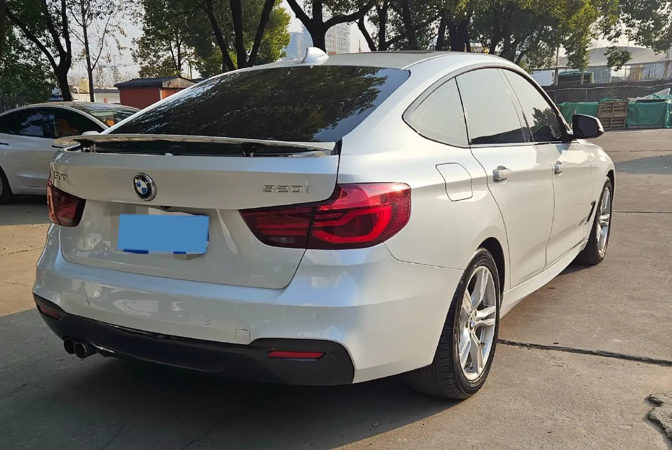 2019 BMW 3 Series GT 2.0T 184HP L4 8AT,autocango,china used car exporter,china ev exporter,chinese used car exporter,chinese used ev exporter