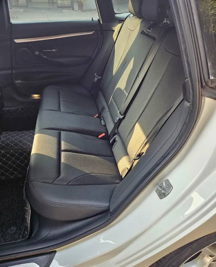 2019 BMW 3 Series GT 2.0T 184HP L4 8AT,autocango,china used car exporter,china ev exporter,chinese used car exporter,chinese used ev exporter