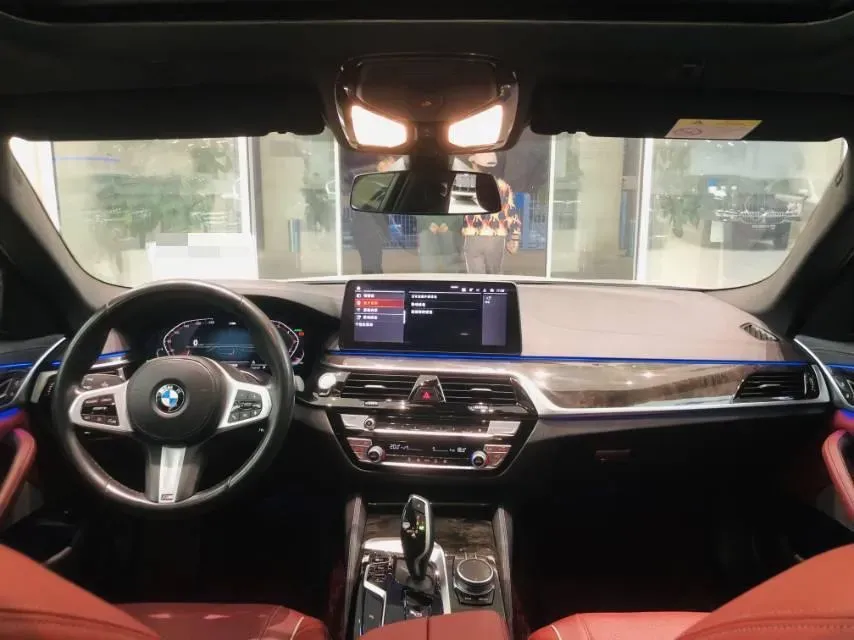 2021 BMW 5 Series 2.0T 184HP L4 8AT,autocango,china used car exporter,china ev exporter,chinese used car exporter,chinese used ev exporter