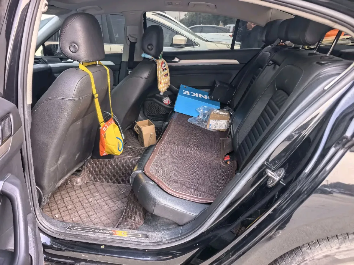 2019 Citroen C6 1.6T 170HP L4 6AT,autocango,china used car exporter,china ev exporter,chinese used car exporter,chinese used ev exporter