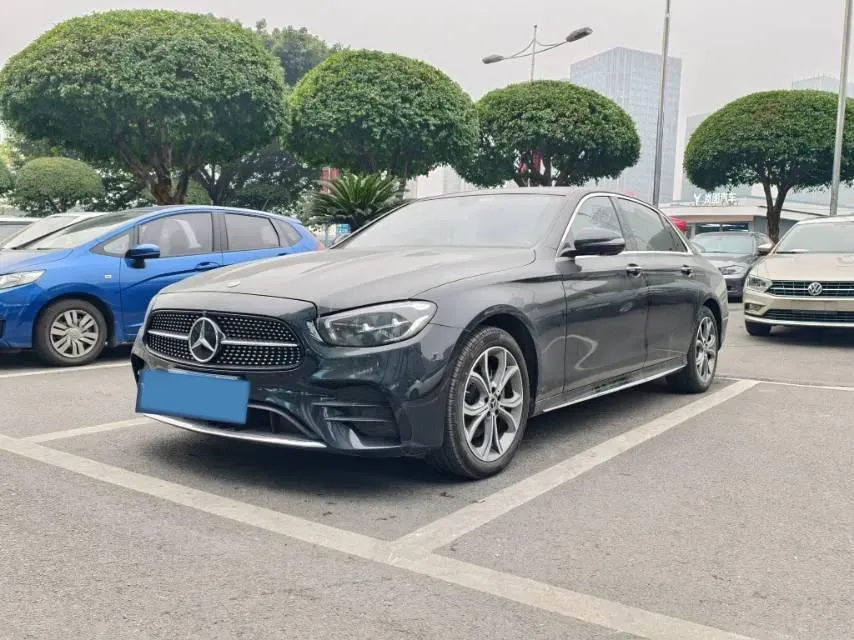 2022 Mercedes-Benz E Class 2.0T 258HP L4 9AT,autocango,china used car exporter,china ev exporter,chinese used car exporter,chinese used ev exporter