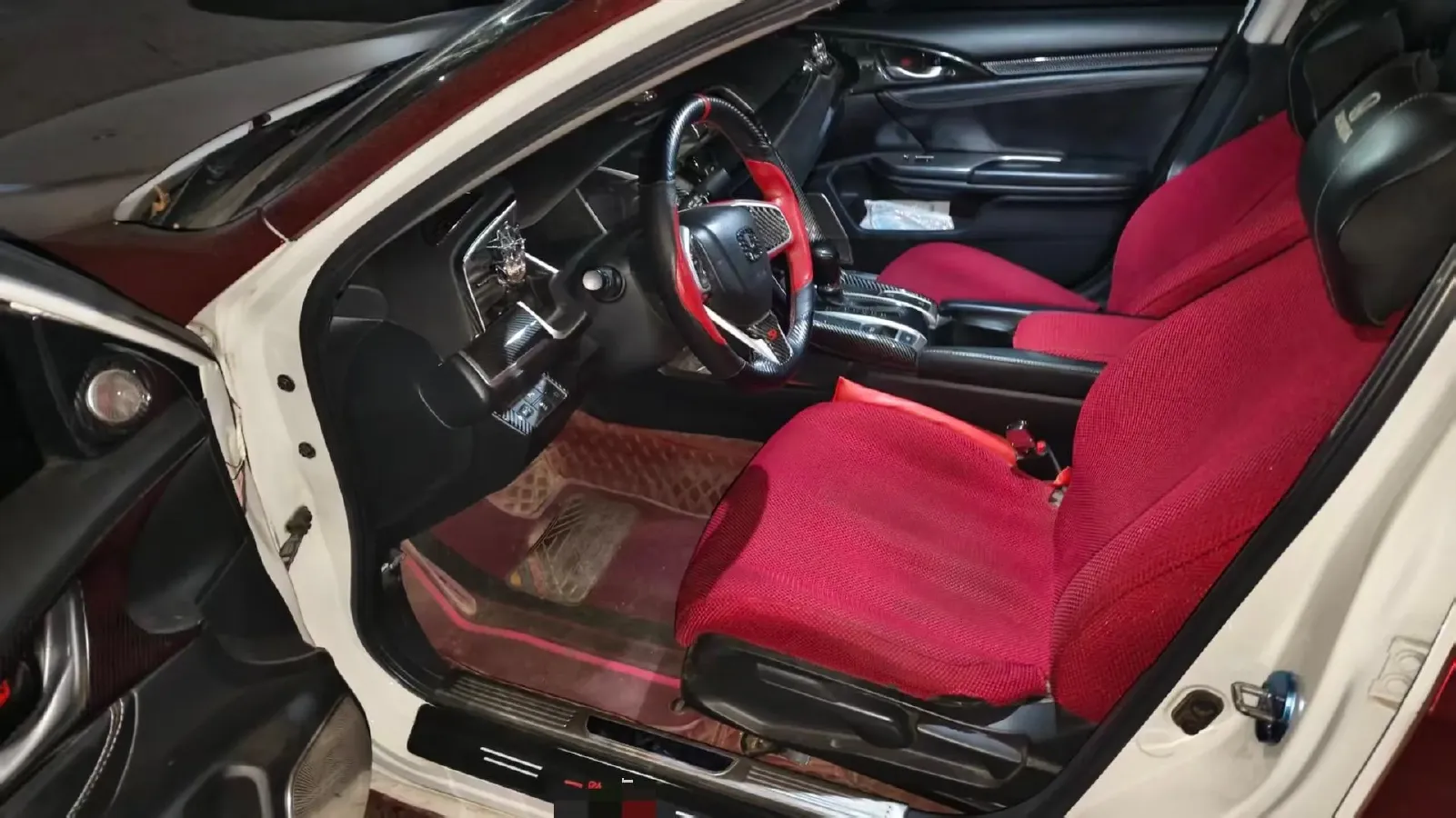 2019 Honda Civic 1.5T 177HP L4 CVT,autocango,china used car exporter,china ev exporter,chinese used car exporter,chinese used ev exporter