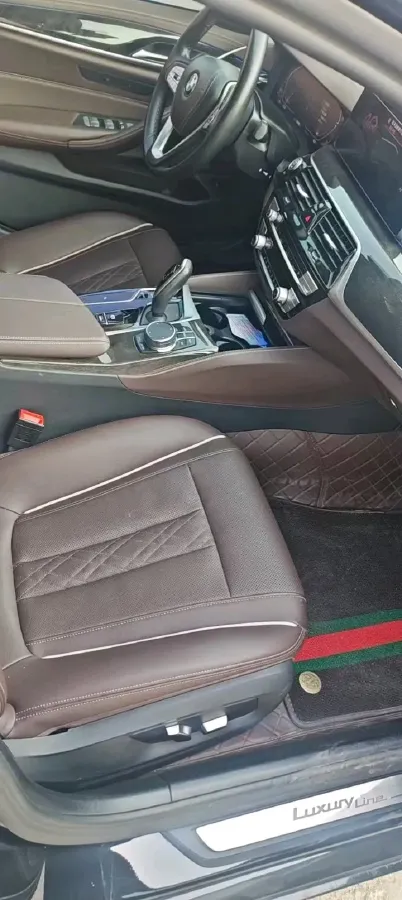 2022 BMW 5 Series 2.0T 184HP L4 8AT,autocango,china used car exporter,china ev exporter,chinese used car exporter,chinese used ev exporter