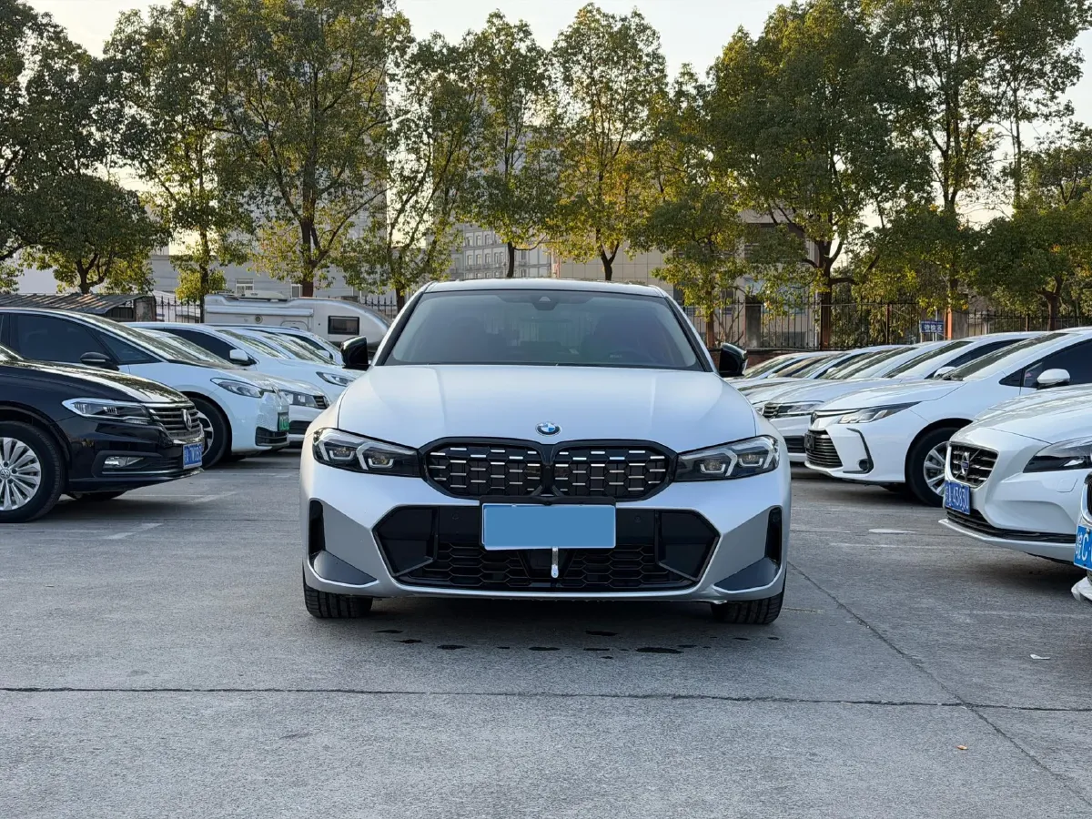 2025 BMW 3 Series 2.0T 184HP L4 8AT,autocango,china used car exporter,china ev exporter,chinese used car exporter,chinese used ev exporter