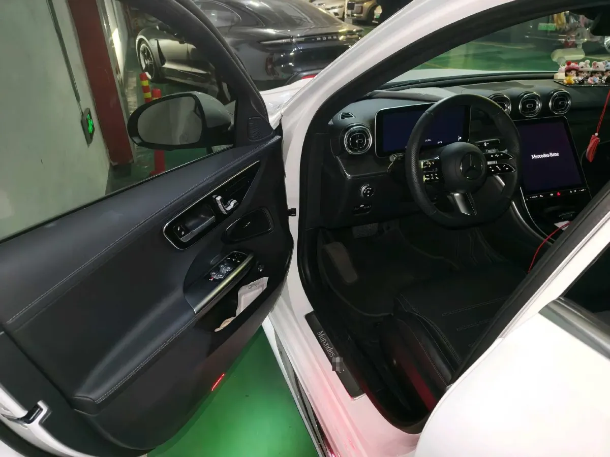 2024 Mercedes-Benz C Class 1.5T 204HP L4 9AT,autocango,china used car exporter,china ev exporter,chinese used car exporter,chinese used ev exporter