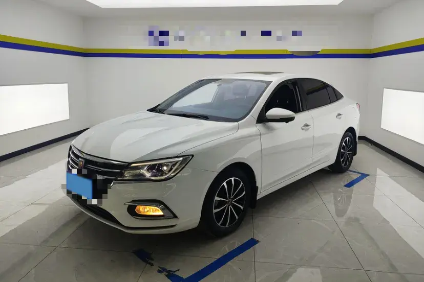 2020 Roewe i5 1.5L 120HP L4 CVT 2020 Roewe i5 1.5L 120HP L4 CVT