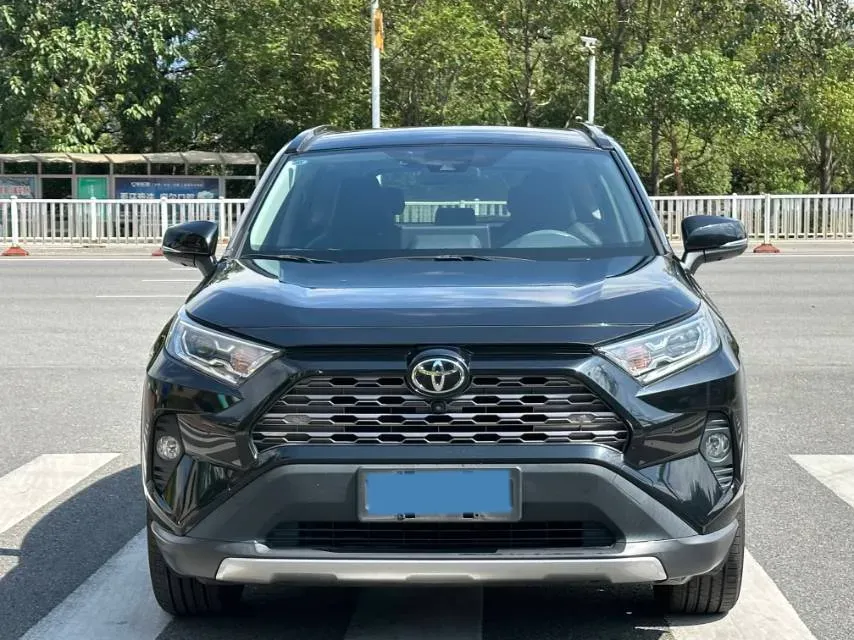 2020 Toyota RAV4 2.0L 171HP L4 CVT,autocango,china used car exporter,china ev exporter,chinese used car exporter,chinese used ev exporter