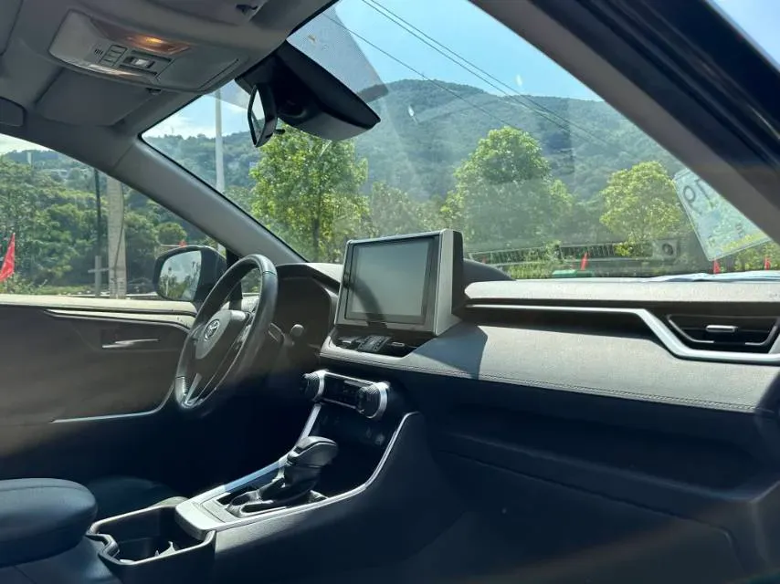 2020 Toyota RAV4 2.0L 171HP L4 CVT,autocango,china used car exporter,china ev exporter,chinese used car exporter,chinese used ev exporter