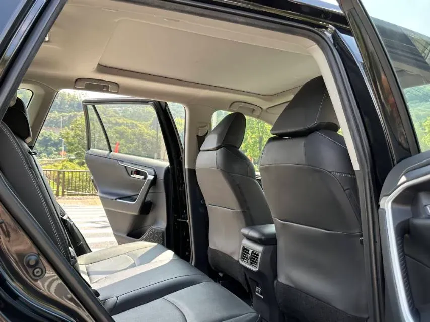 2020 Toyota RAV4 2.0L 171HP L4 CVT,autocango,china used car exporter,china ev exporter,chinese used car exporter,chinese used ev exporter