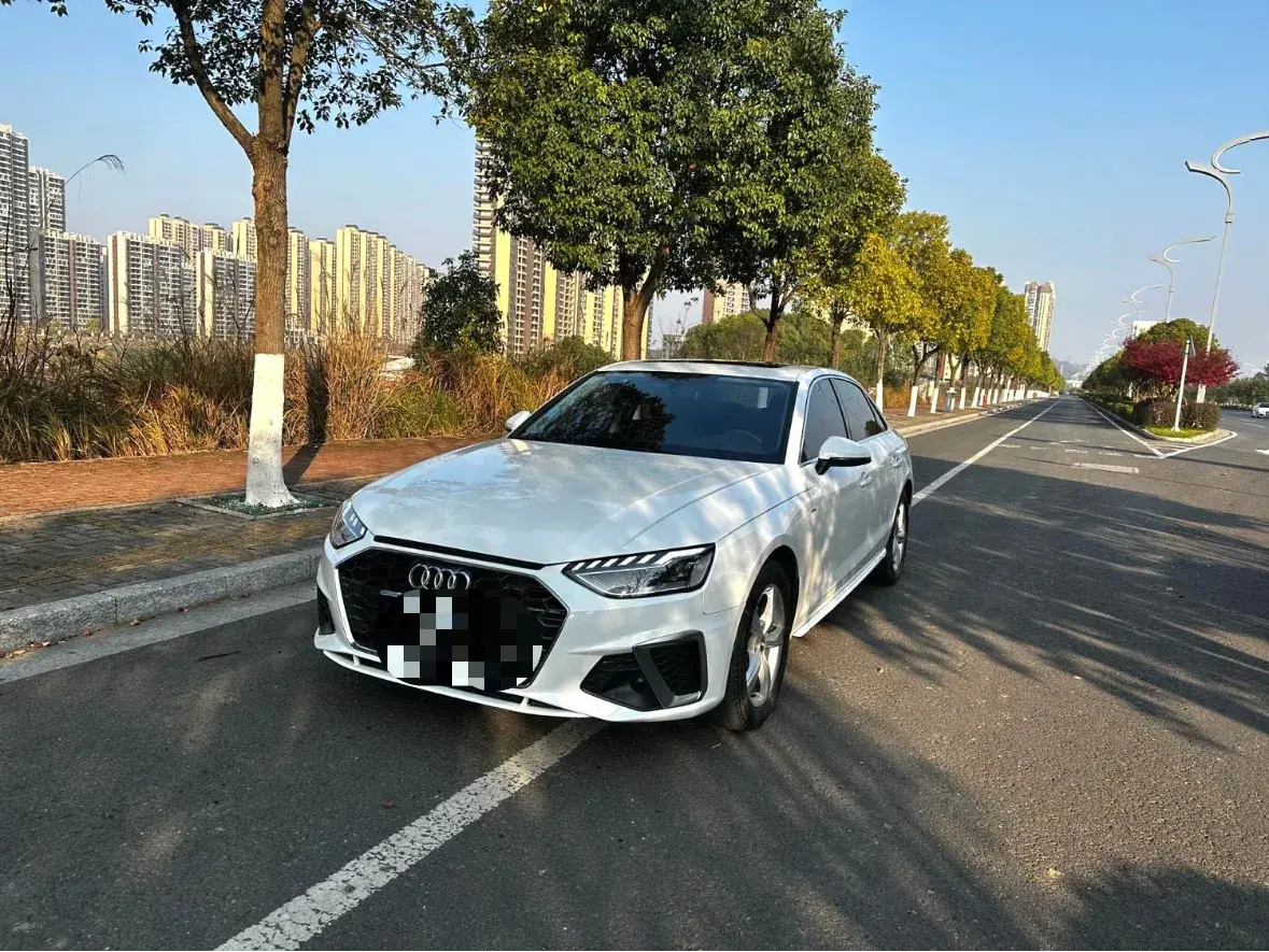 2020 Audi A4L 2.0T 150HP L4 7DCT