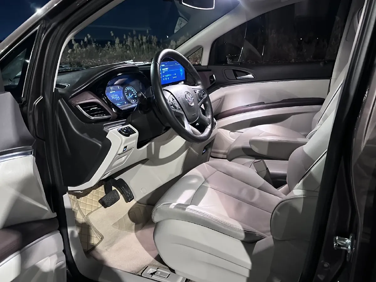 2021 Buick GL8 2.0T 237HP L4 9AT,autocango,china used car exporter,china ev exporter,chinese used car exporter,chinese used ev exporter