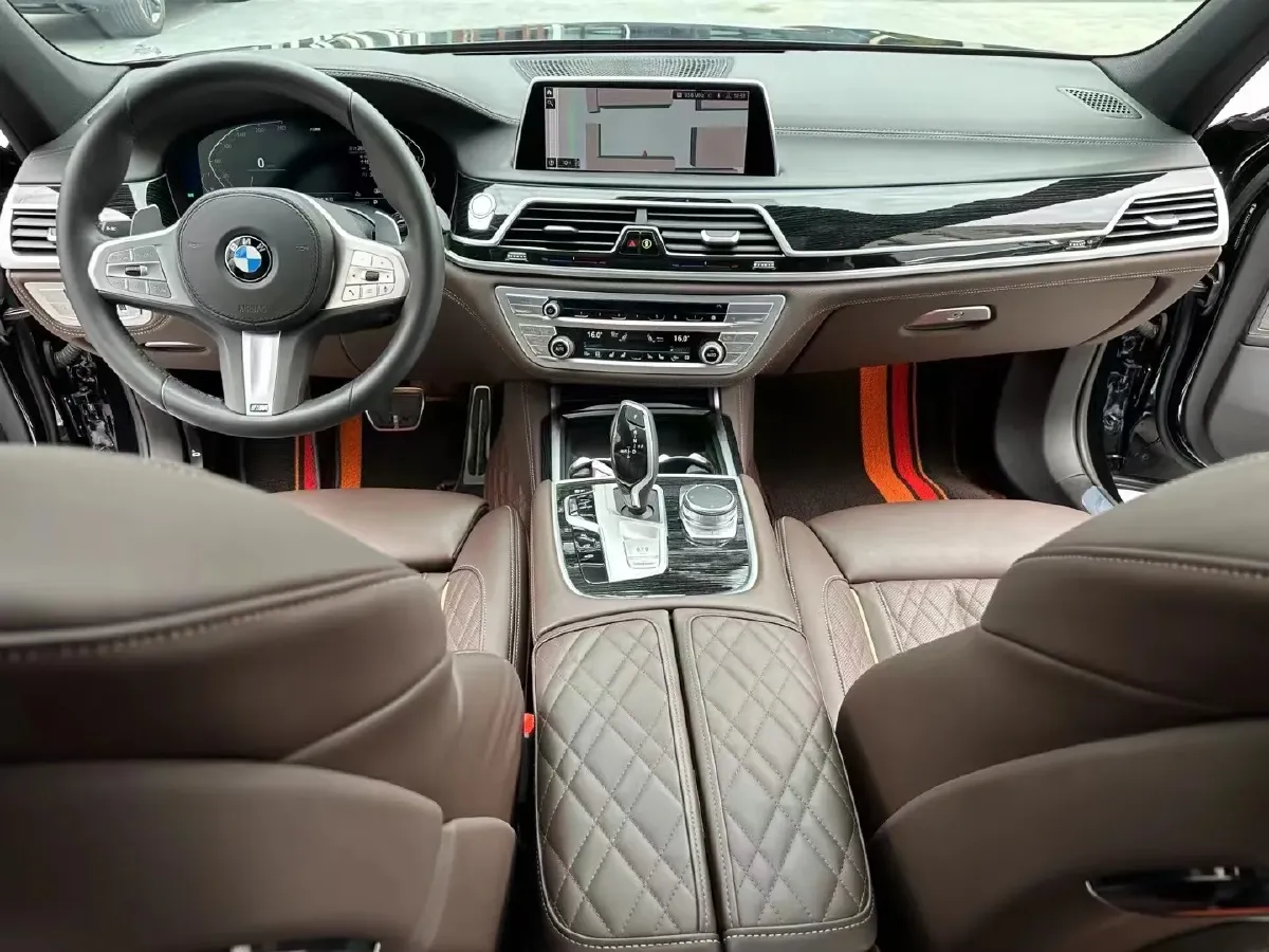 2019 BMW 7 Series 3.0T 340HP L6 8AT,autocango,china used car exporter,china ev exporter,chinese used car exporter,chinese used ev exporter