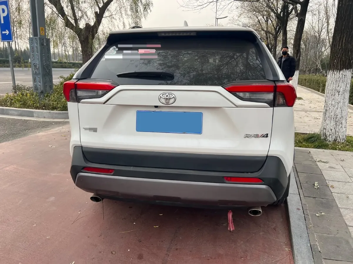 2020 Toyota RAV4 2.0L 171HP L4 CVT,autocango,china used car exporter,china ev exporter,chinese used car exporter,chinese used ev exporter