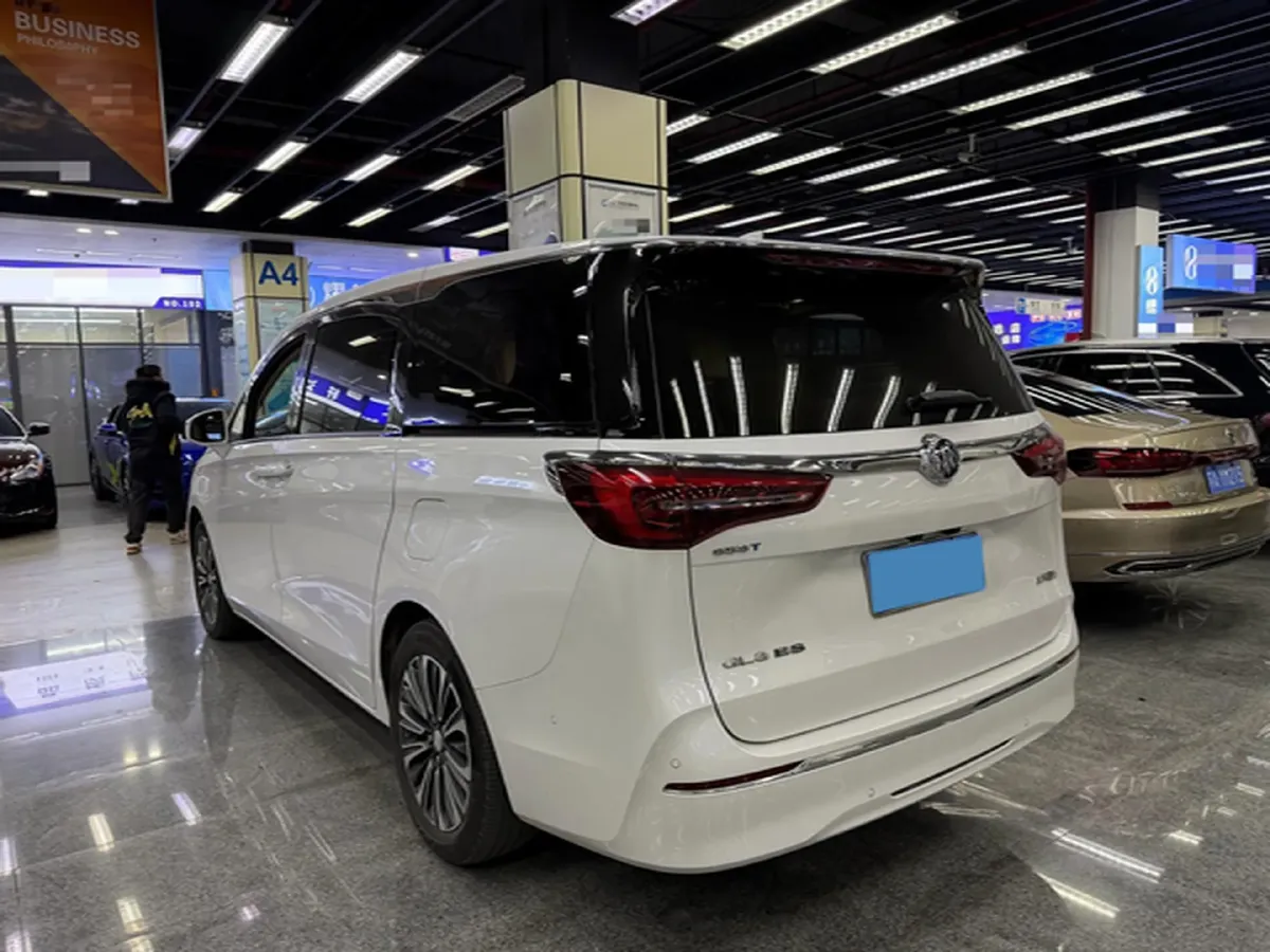2022 Buick GL8 2.0T 237HP L4 9AT,autocango,china used car exporter,china ev exporter,chinese used car exporter,chinese used ev exporter