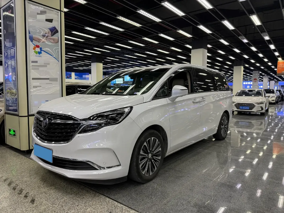 2022 Buick GL8 2.0T 237HP L4 9AT,autocango,china used car exporter,china ev exporter,chinese used car exporter,chinese used ev exporter