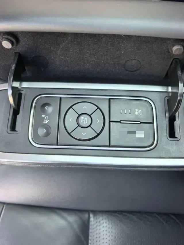 2021 GAC Trumpchi M8 2.0T 252HP L4 8AT,autocango,china used car exporter,china ev exporter,chinese used car exporter,chinese used ev exporter