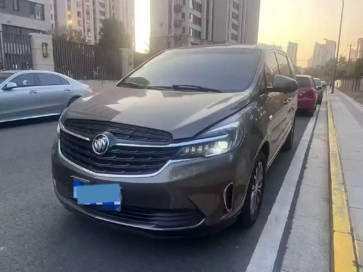 2021 Buick GL8 2.0T 237HP L4 9AT