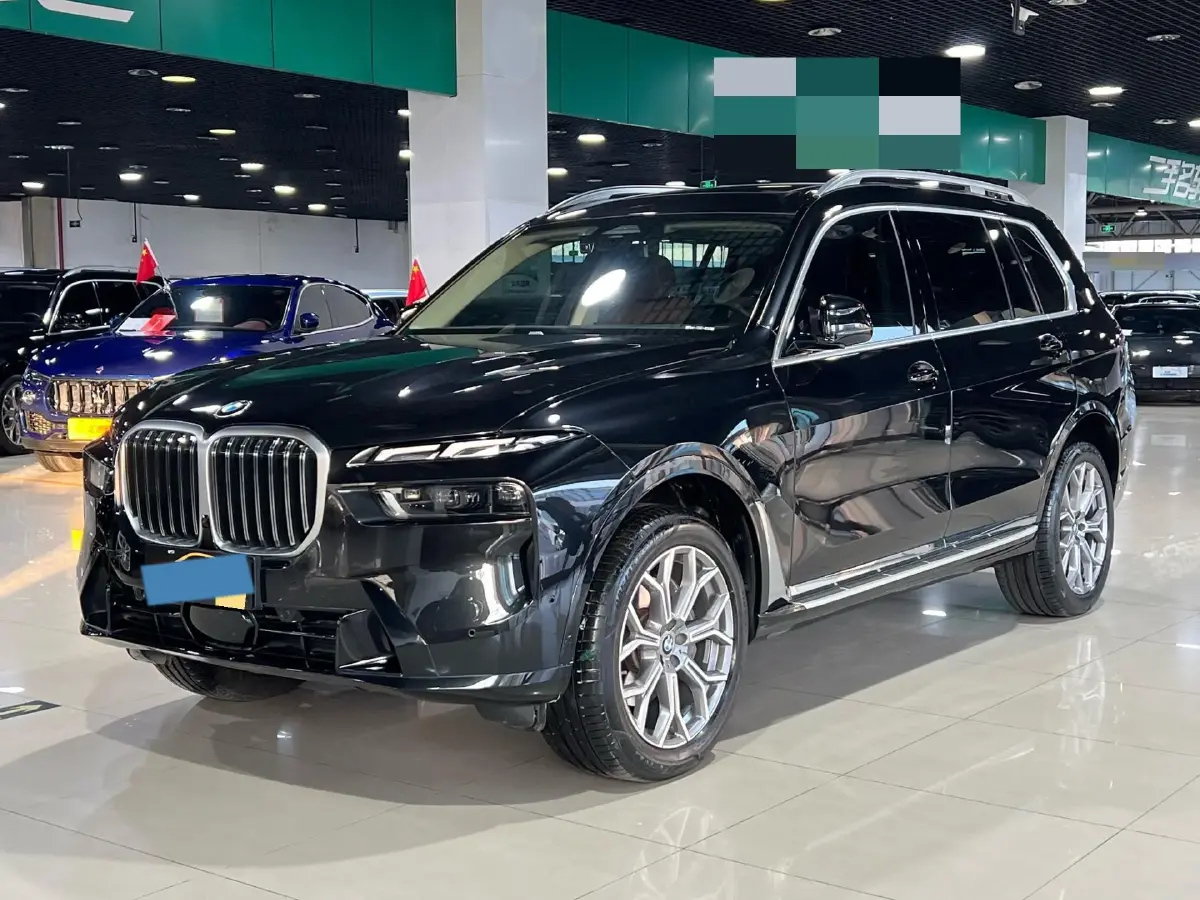 2023 BMW X7 3.0T 381HP L6 8AT