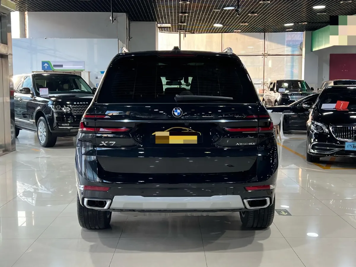2023 BMW X7 3.0T 381HP L6 8AT,autocango,china used car exporter,china ev exporter,chinese used car exporter,chinese used ev exporter