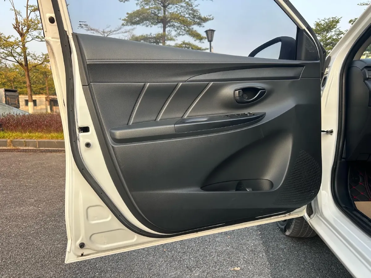 2022 Toyota Yaris L 1.5L 112HP L4 CVT,autocango,china used car exporter,china ev exporter,chinese used car exporter,chinese used ev exporter