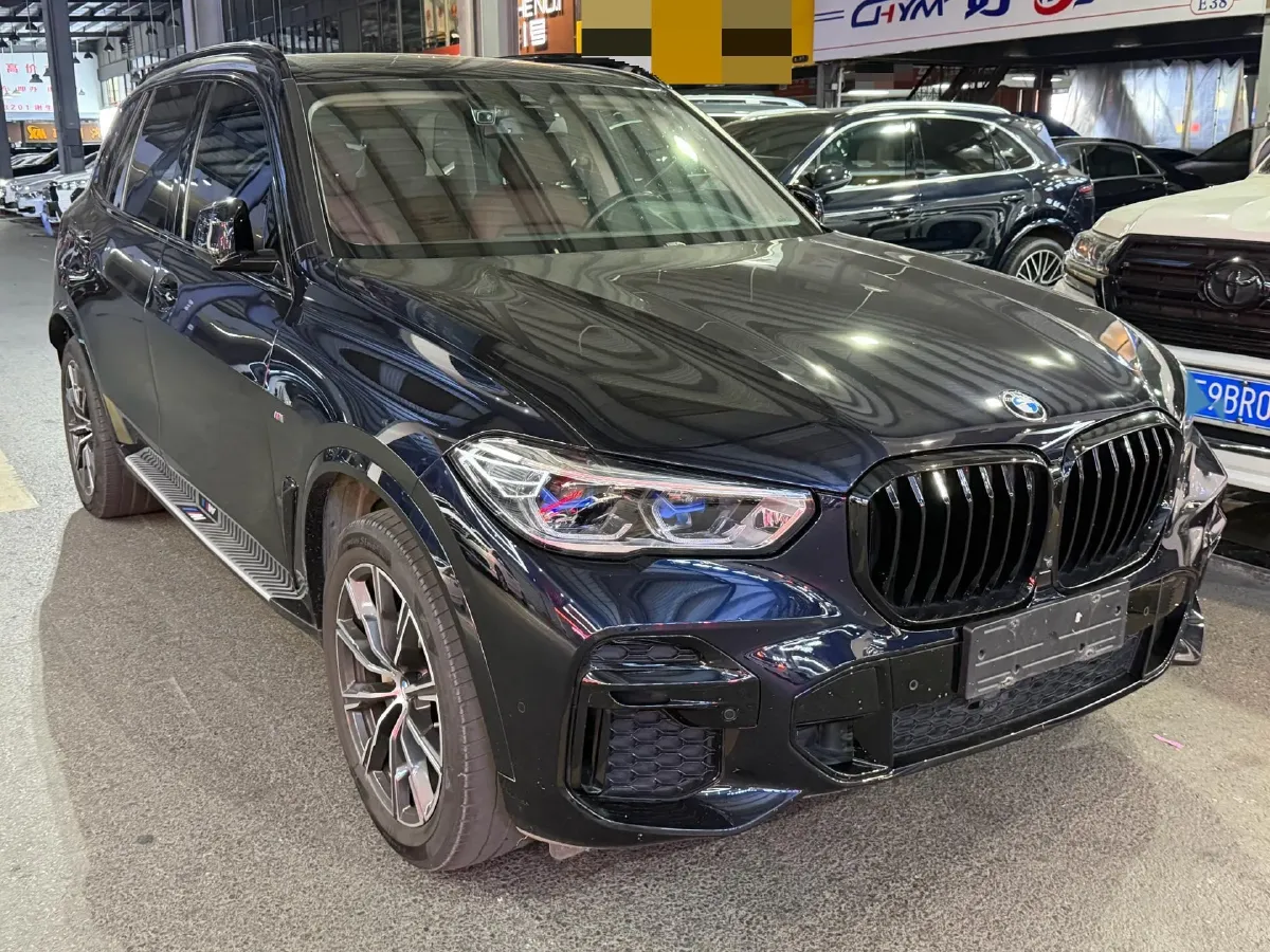 2022 BMW X5 2.0T 245HP L4 8AT,autocango,china used car exporter,china ev exporter,chinese used car exporter,chinese used ev exporter