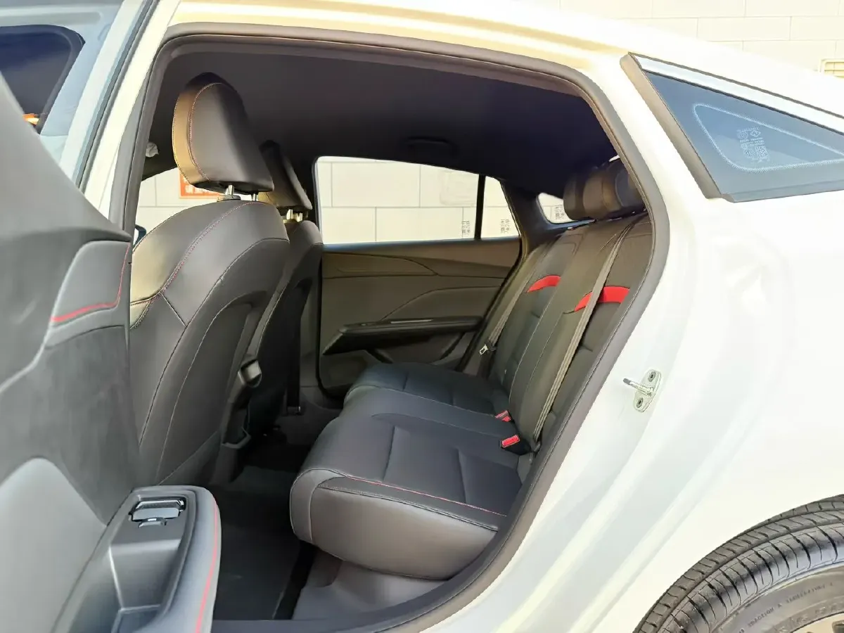 2025 MG 5 1.5L 129HP L4 CVT,autocango,china used car exporter,china ev exporter,chinese used car exporter,chinese used ev exporter