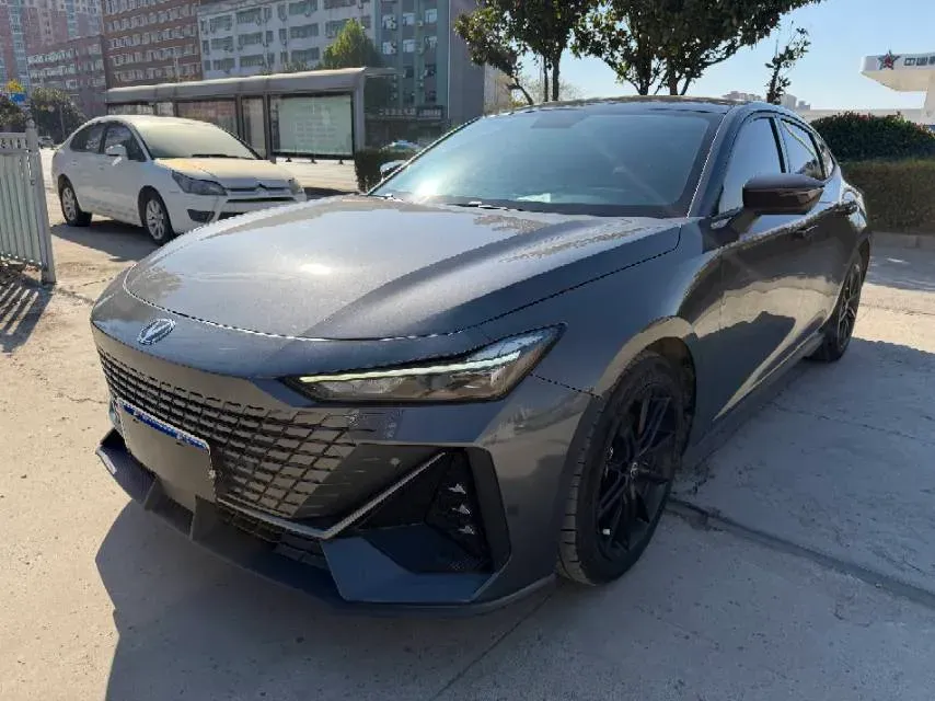 2023 ChangAn UNI-V 1.5T 188HP L4 7DCT,autocango,china used car exporter,china ev exporter,chinese used car exporter,chinese used ev exporter