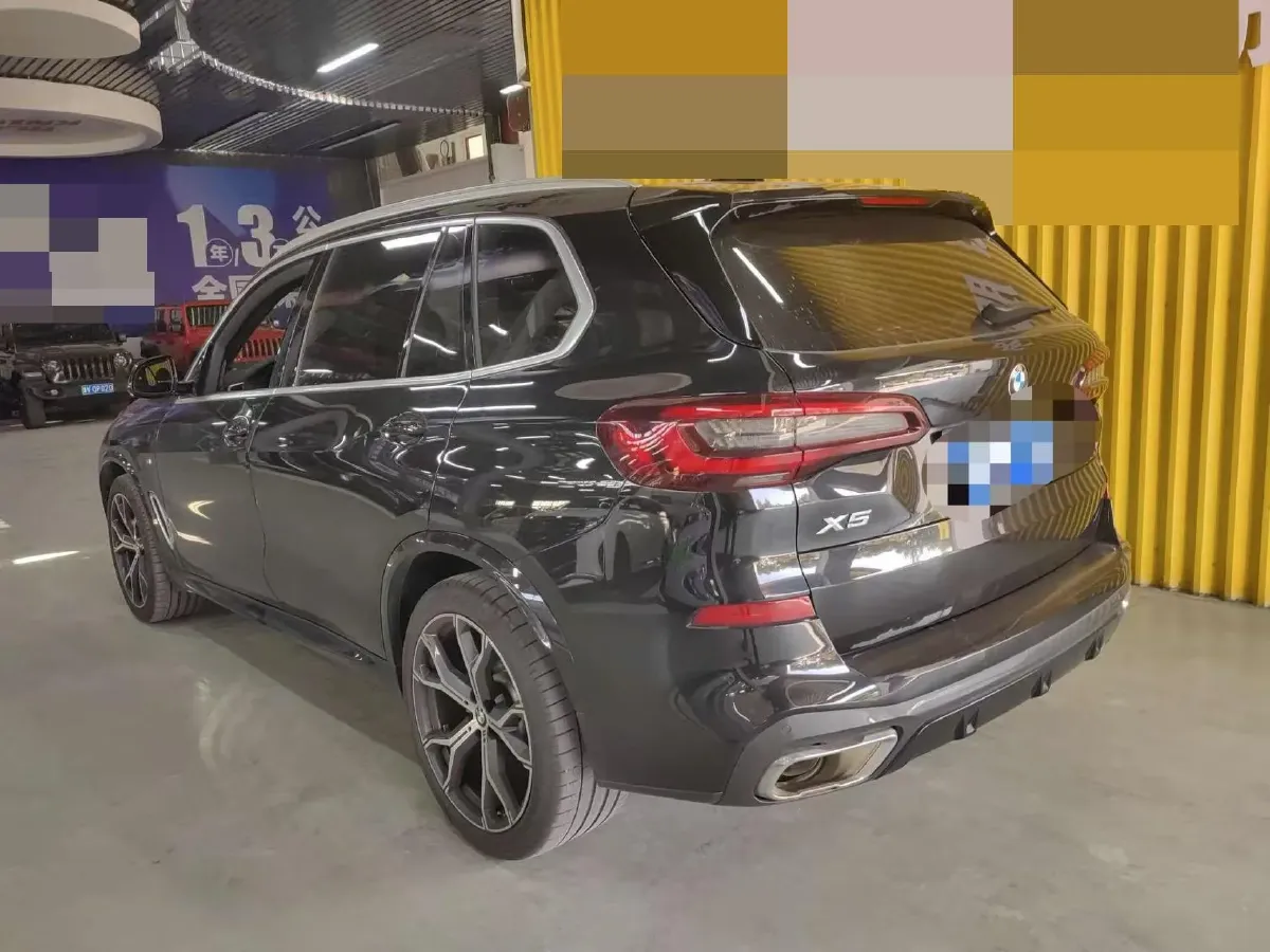 2022 BMW X5 3.0T 333HP L6 8AT,autocango,china used car exporter,china ev exporter,chinese used car exporter,chinese used ev exporter