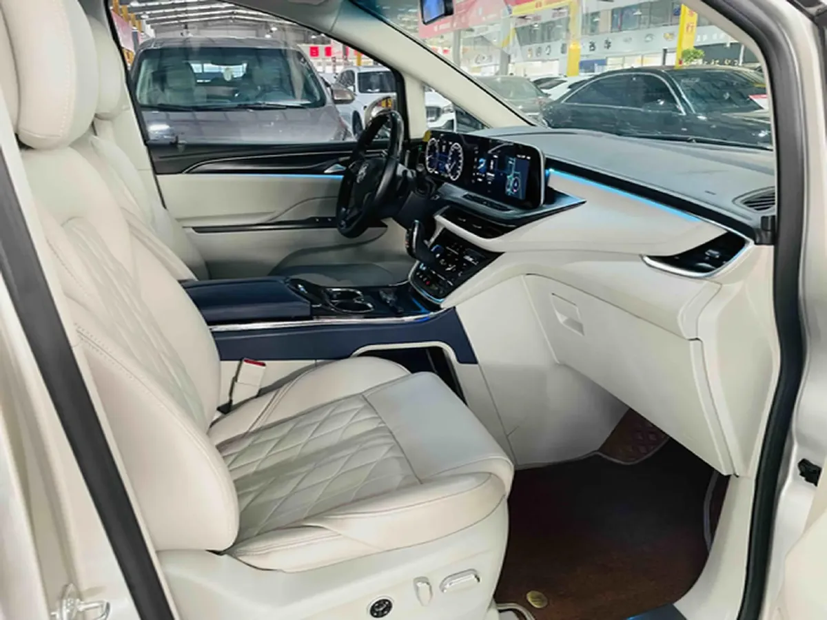 2021 Buick GL8 2.0T 237HP L4 9AT,autocango,china used car exporter,china ev exporter,chinese used car exporter,chinese used ev exporter