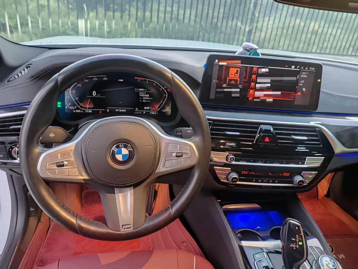 2022 BMW 5 Series 2.0T 184HP L4 8AT,autocango,china used car exporter,china ev exporter,chinese used car exporter,chinese used ev exporter