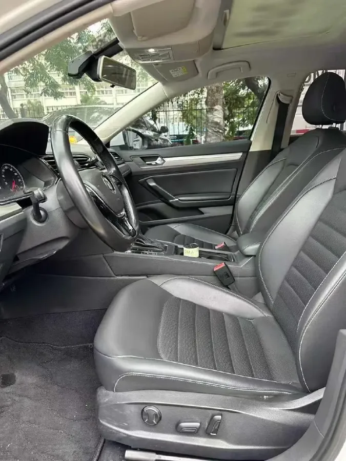 2019 Volkswagen Passat 1.4T 150HP L4 7DCT,autocango,china used car exporter,china ev exporter,chinese used car exporter,chinese used ev exporter