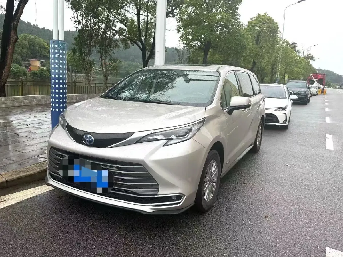 2021 Toyota Sienna 2.5L 192HP L4 E-CVT Hybrid,autocango,china used car exporter,china ev exporter,chinese used car exporter,chinese used ev exporter