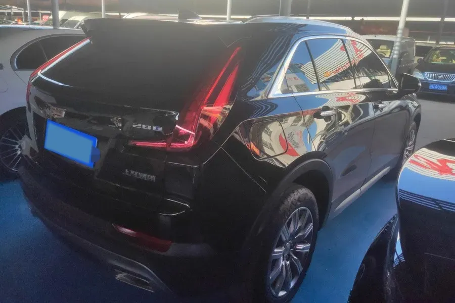 2022 Cadillac XT4 2.0T 237HP L4 9AT,autocango,china used car exporter,china ev exporter,chinese used car exporter,chinese used ev exporter